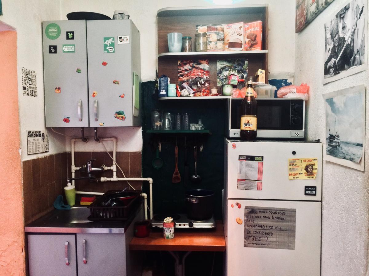 Green Studio Hostel เบลเกรด ภายนอก รูปภาพ